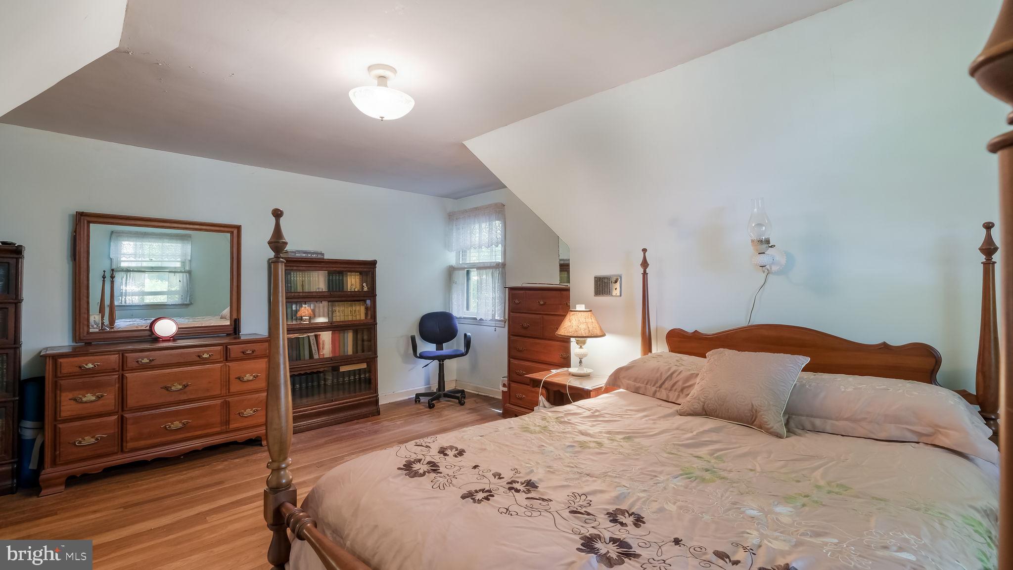 7 South Hillcrest Road Springfield, PA 19064 - Photo 23 of 28 Bedroom 2