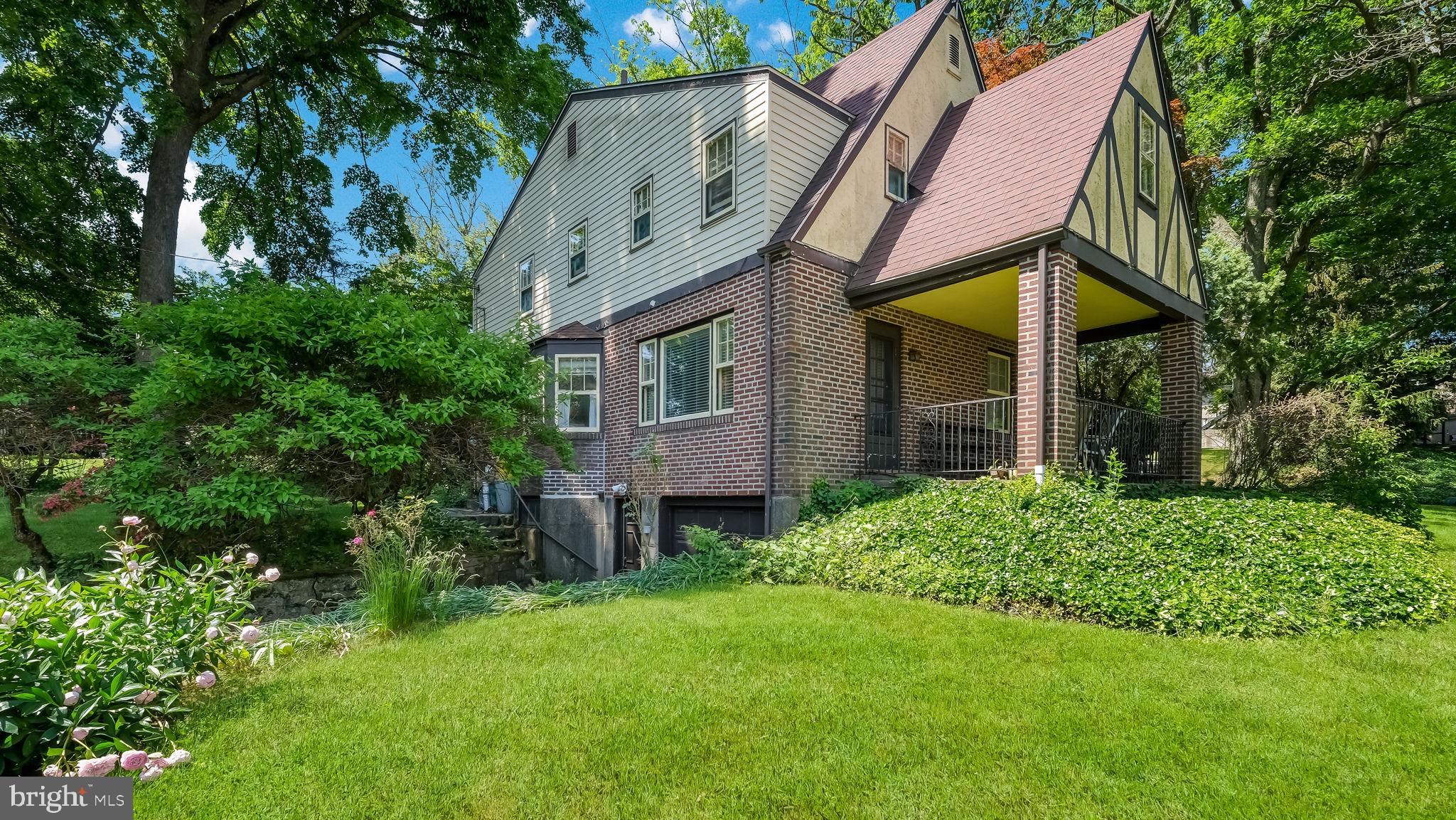 7 South Hillcrest Road Springfield, PA 19064 - Photo 5 of 28 Exterior back