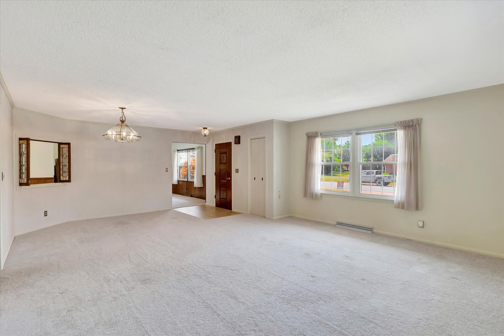 1501 Birch Drive Rantoul, IL 61866 - Photo 6 of 24 Gallery Image 6