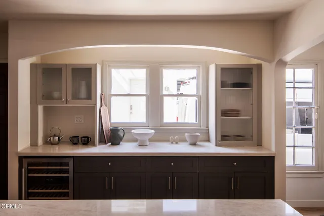 $1,499,000 | 2917 Hillcrest Drive, Los Angeles, CA 90016