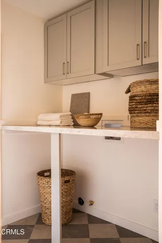 $1,499,000 | 2917 Hillcrest Drive, Los Angeles, CA 90016