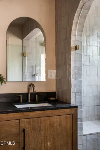 $1,499,000 | 2917 Hillcrest Drive, Los Angeles, CA 90016