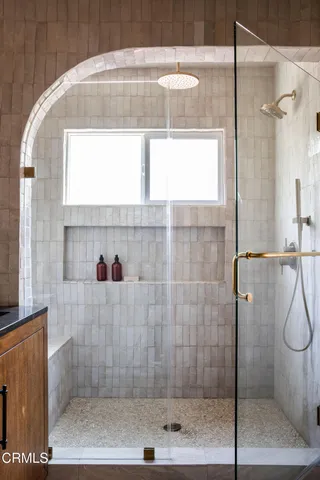 $1,499,000 | 2917 Hillcrest Drive, Los Angeles, CA 90016