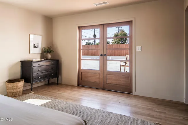 $1,499,000 | 2917 Hillcrest Drive, Los Angeles, CA 90016