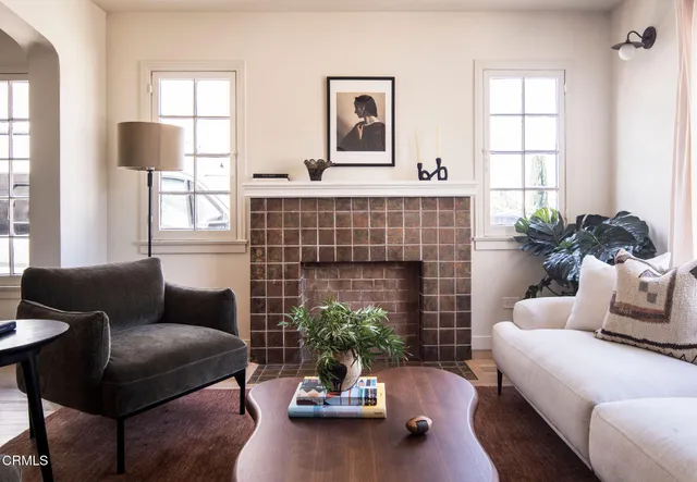 $1,499,000 | 2917 Hillcrest Drive, Los Angeles, CA 90016