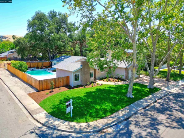 $1,699,000 | 304 Boca Raton Court, Walnut Creek, CA 94598