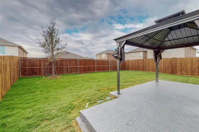 $2,400 | 407 Madison Way, Princeton, TX 75407