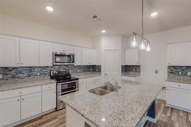 $2,400 | 407 Madison Way, Princeton, TX 75407