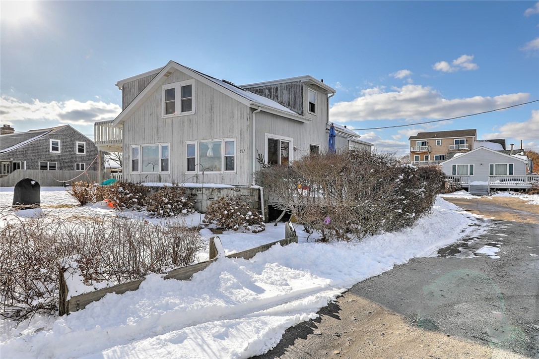 811 Ocean Road Narragansett, RI 02882 - Photo 8 of 12