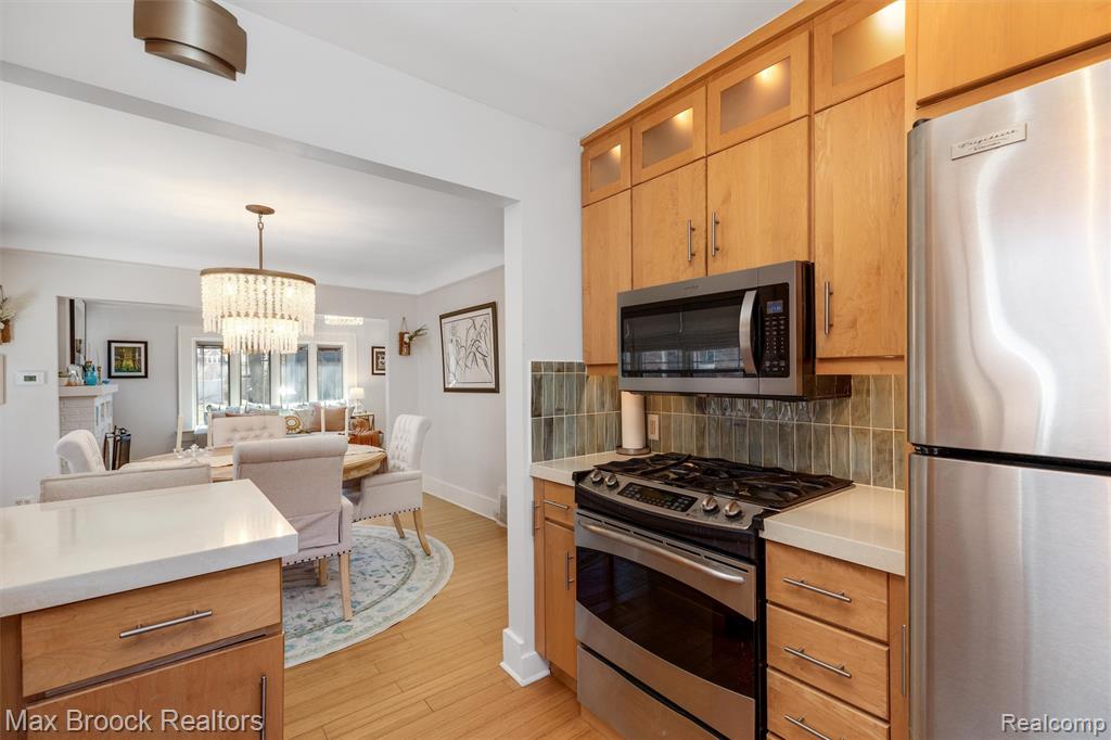 49 Amherst Road Pleasant Ridge, MI 48069 - Photo 11 of 48 Gallery Image 11