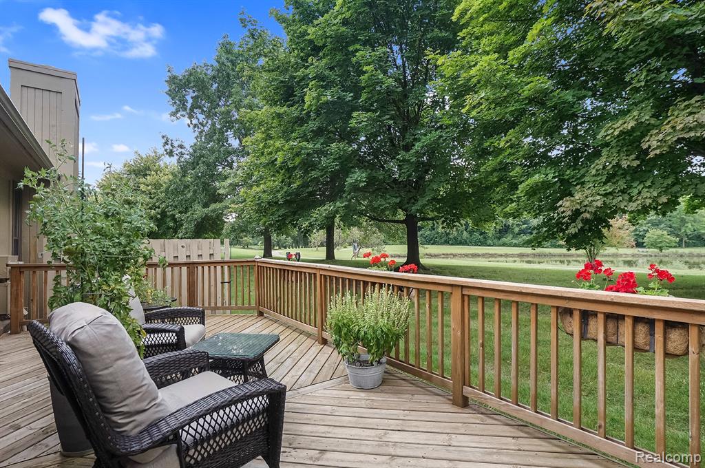 598 Tennyson Rochester Hills, MI 48307 - Photo 24 of 26