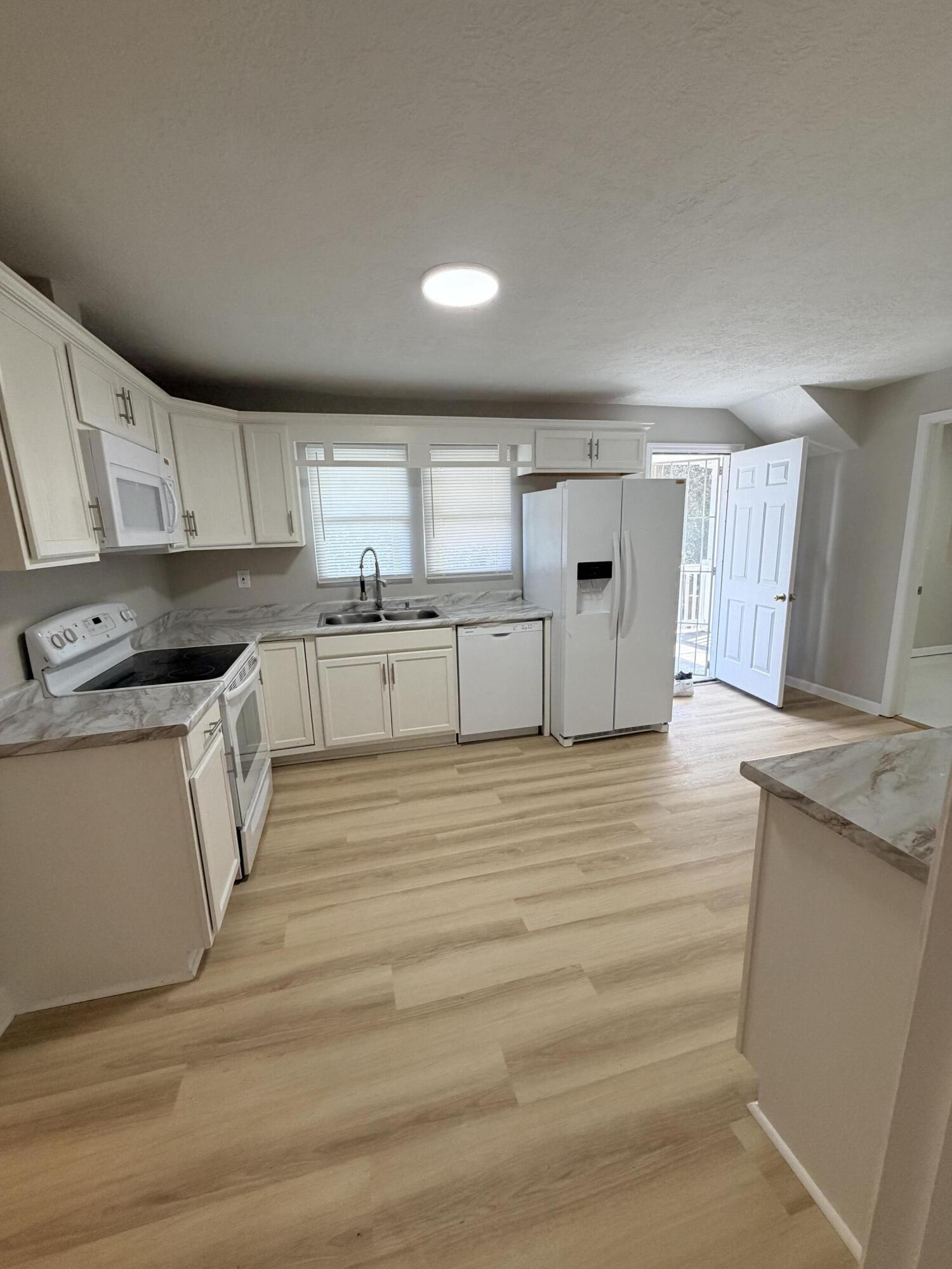 1610 Carpenter Street Augusta, GA 30901 - Photo 10 of 14 IMG_1090