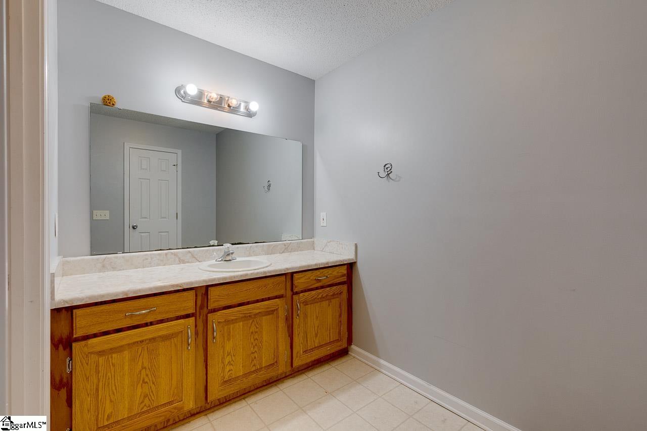 124 Colonial Drive Pelzer, SC 29669 - Photo 18 of 36