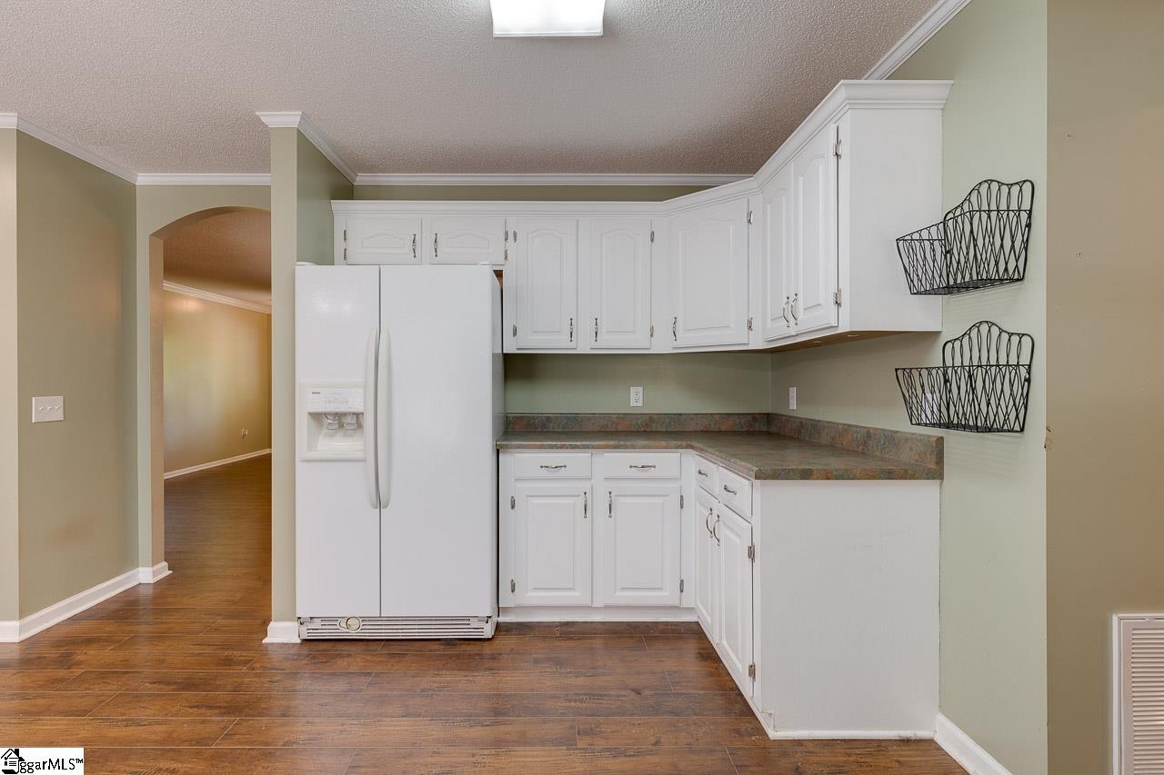 124 Colonial Drive Pelzer, SC 29669 - Photo 27 of 36