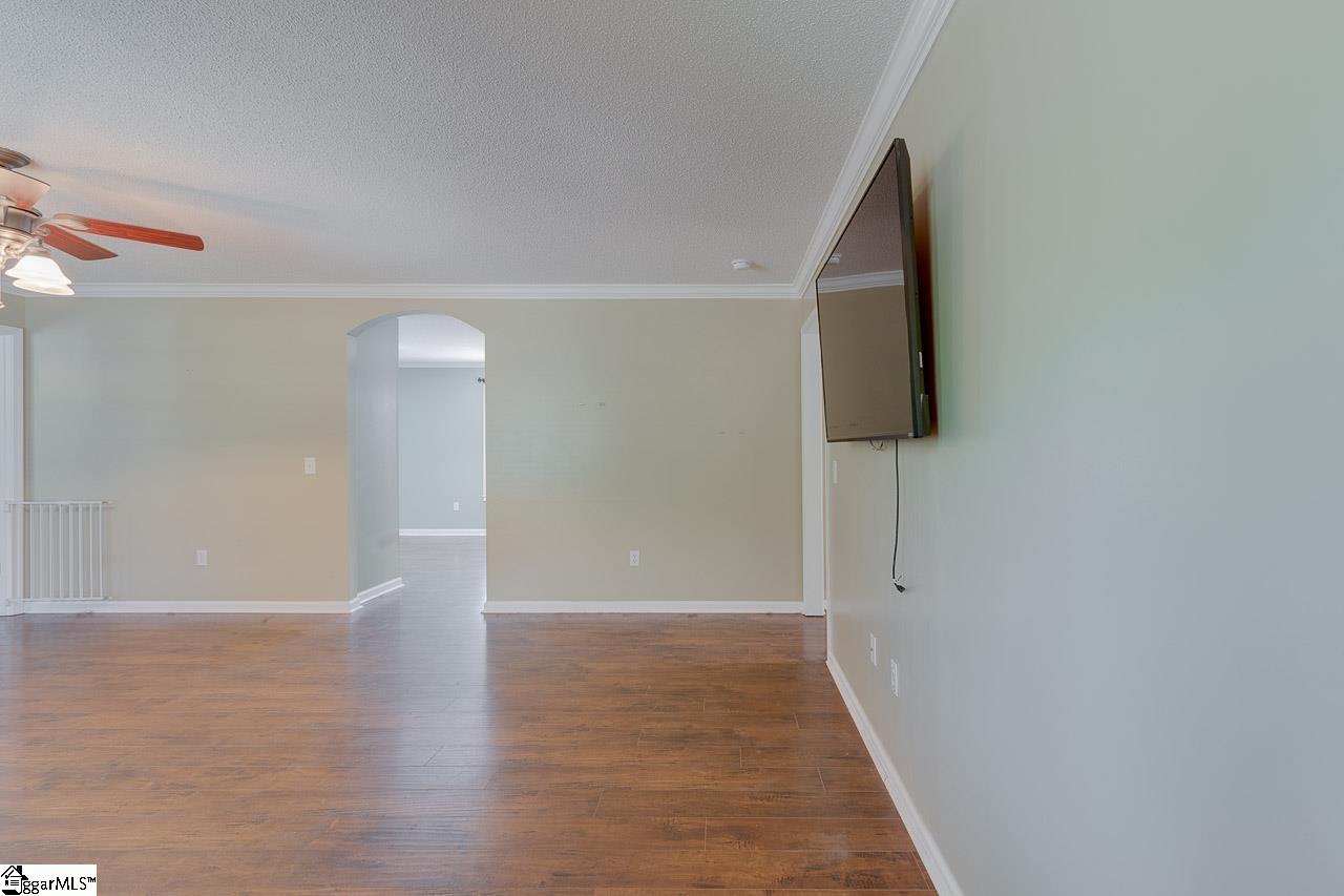 124 Colonial Drive Pelzer, SC 29669 - Photo 5 of 36
