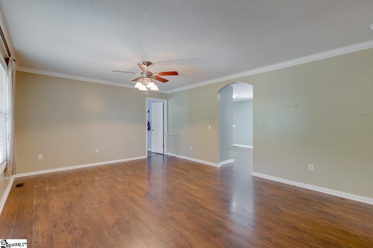 124 Colonial Drive Pelzer, SC 29669 - Photo 7 of 36