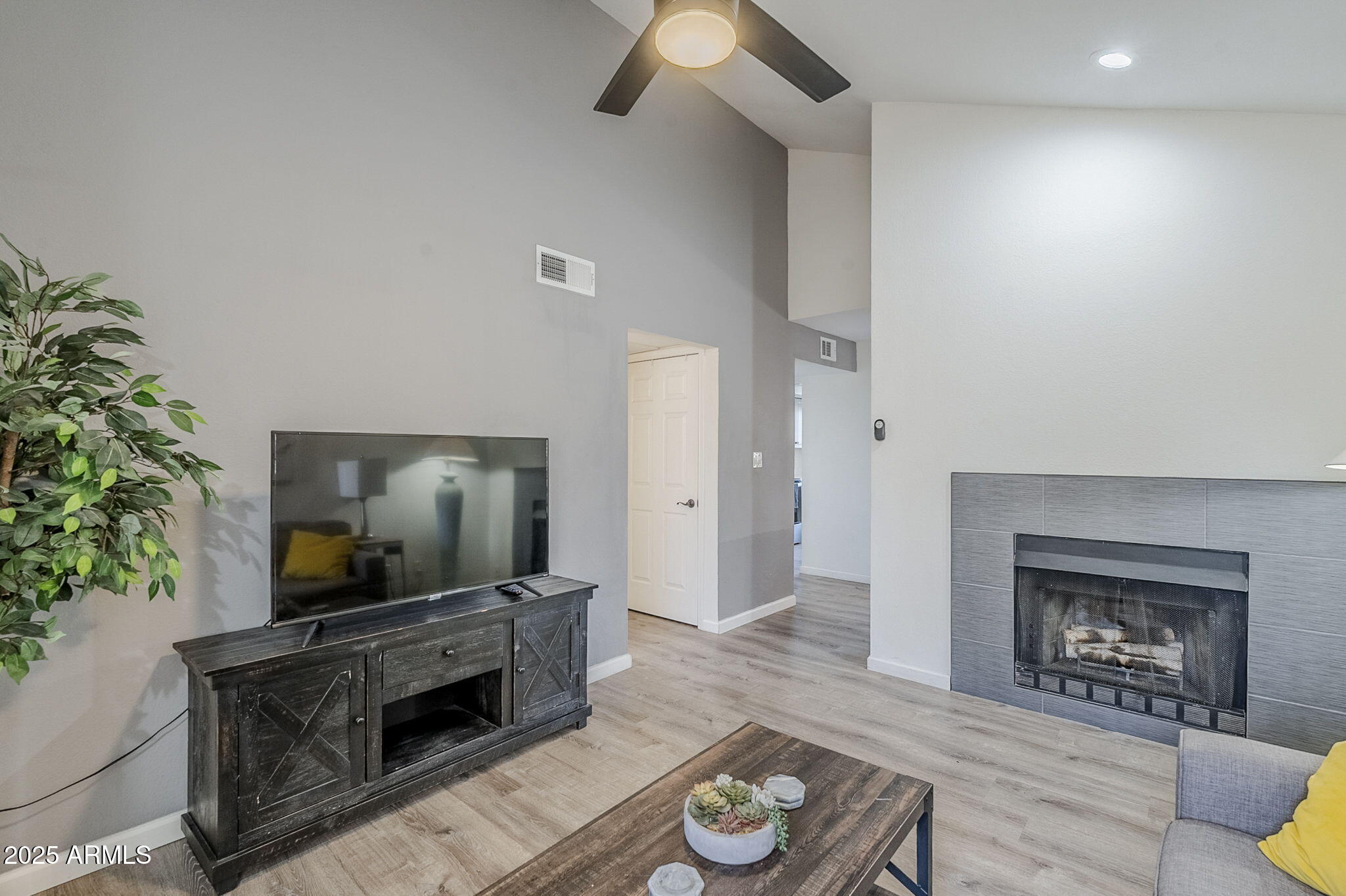 7510 East Thomas Road, Unit 316 Scottsdale, AZ 85251 - Photo 3 of 30 ROMANTIC FIREPLACE