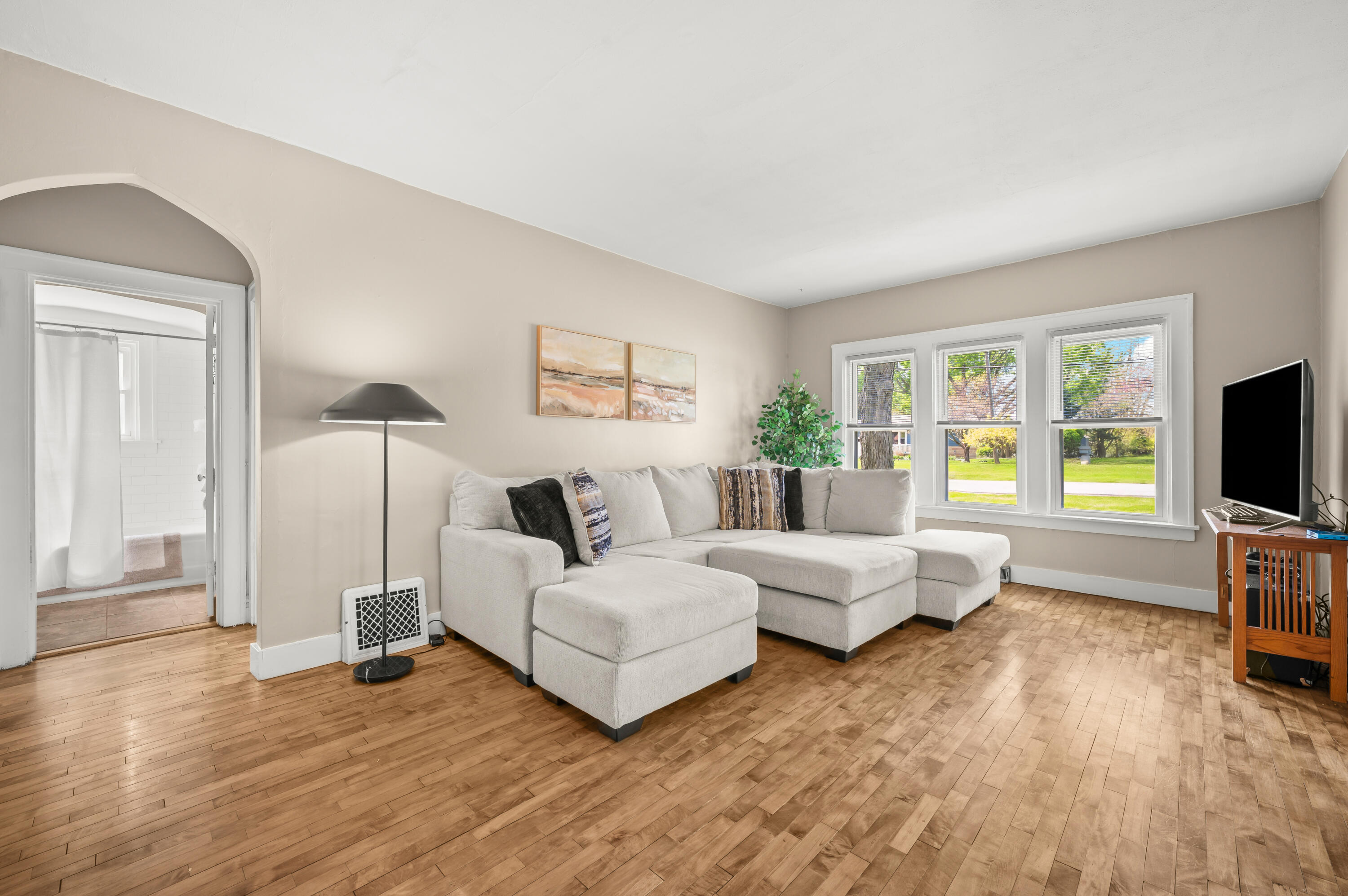 10497 California Road Bridgman, MI 49106 - Photo 7 of 21 09DSC_3914