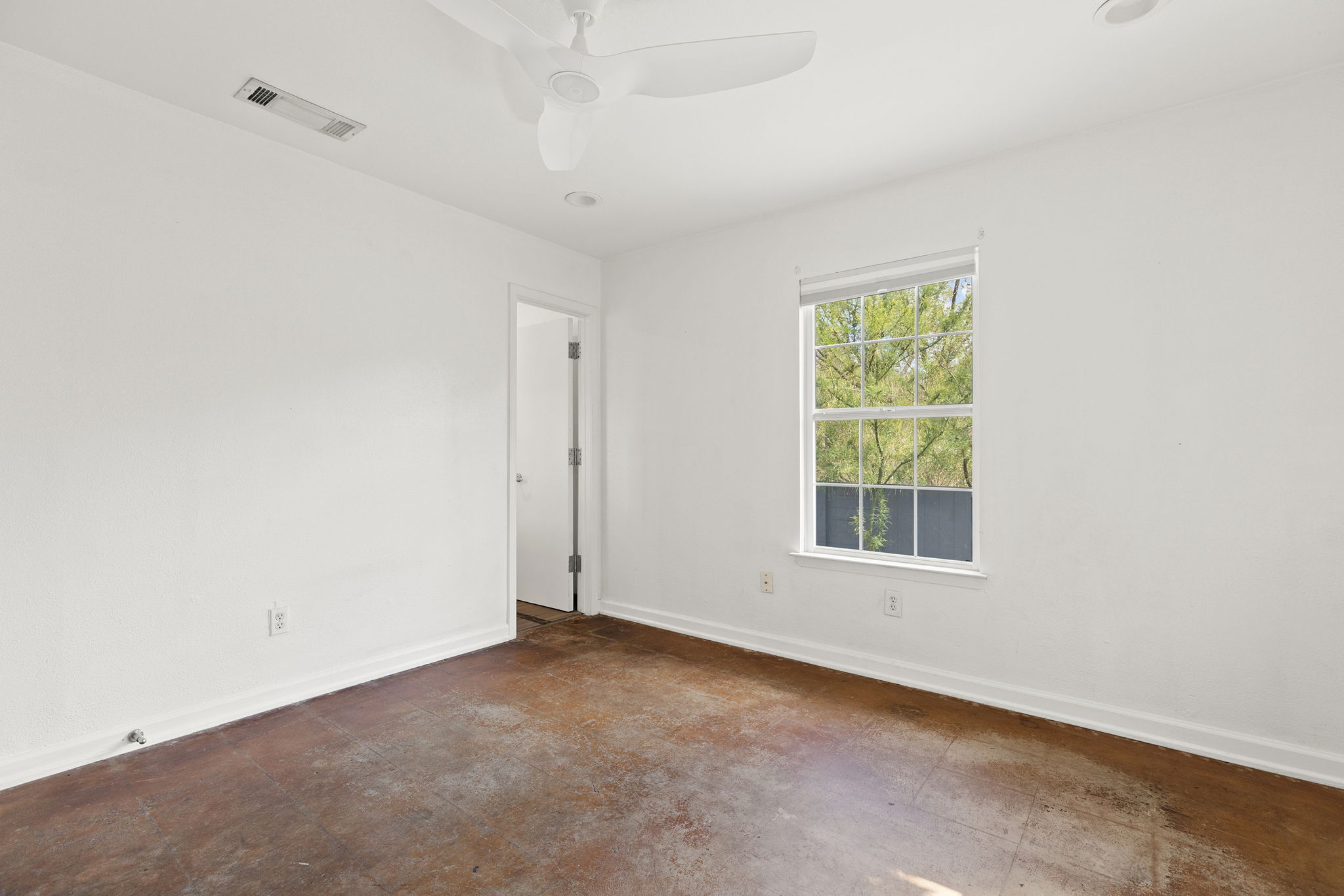 5307 Ledesma Road Austin, TX 78721 - Photo 18 of 36