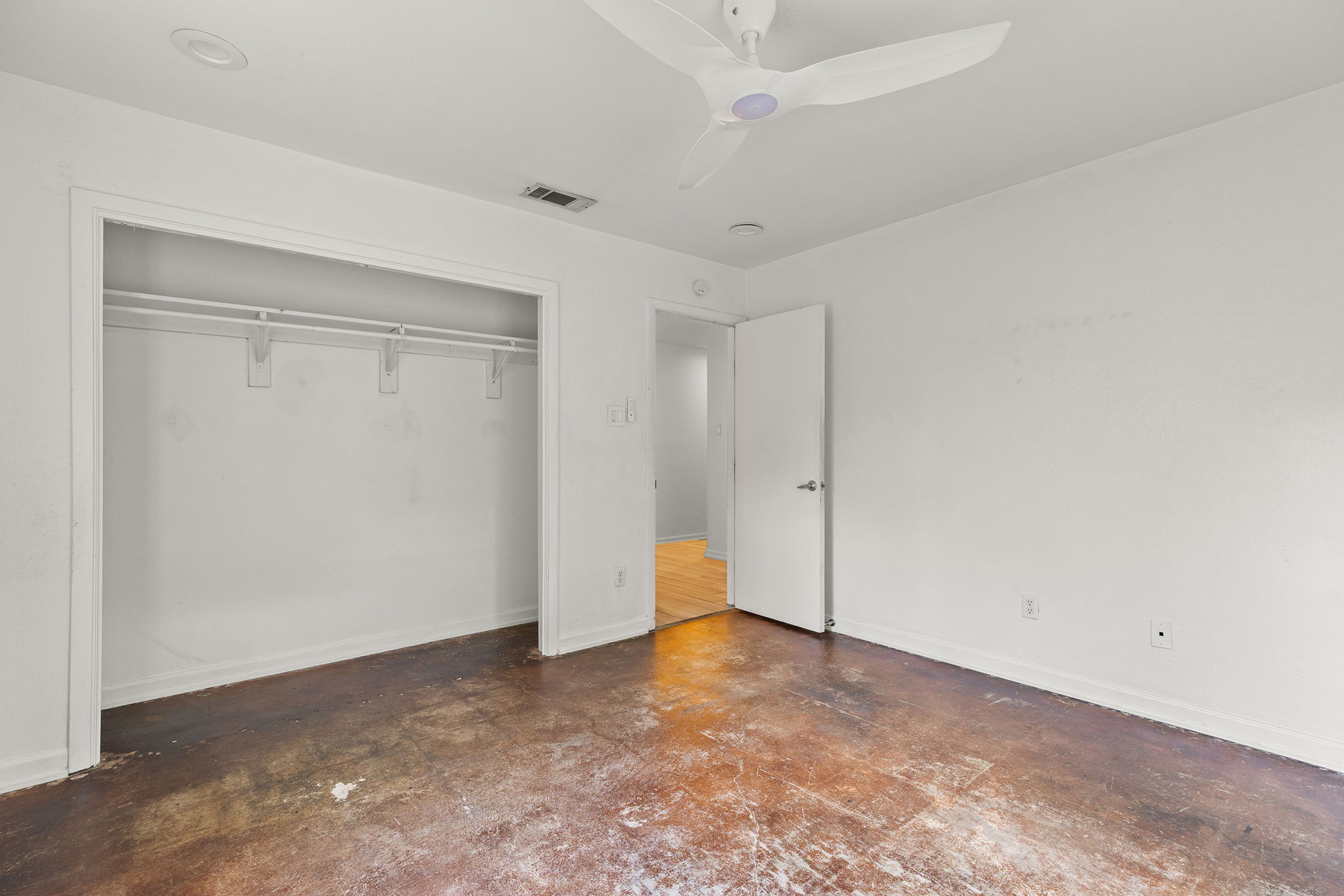 5307 Ledesma Road Austin, TX 78721 - Photo 23 of 36