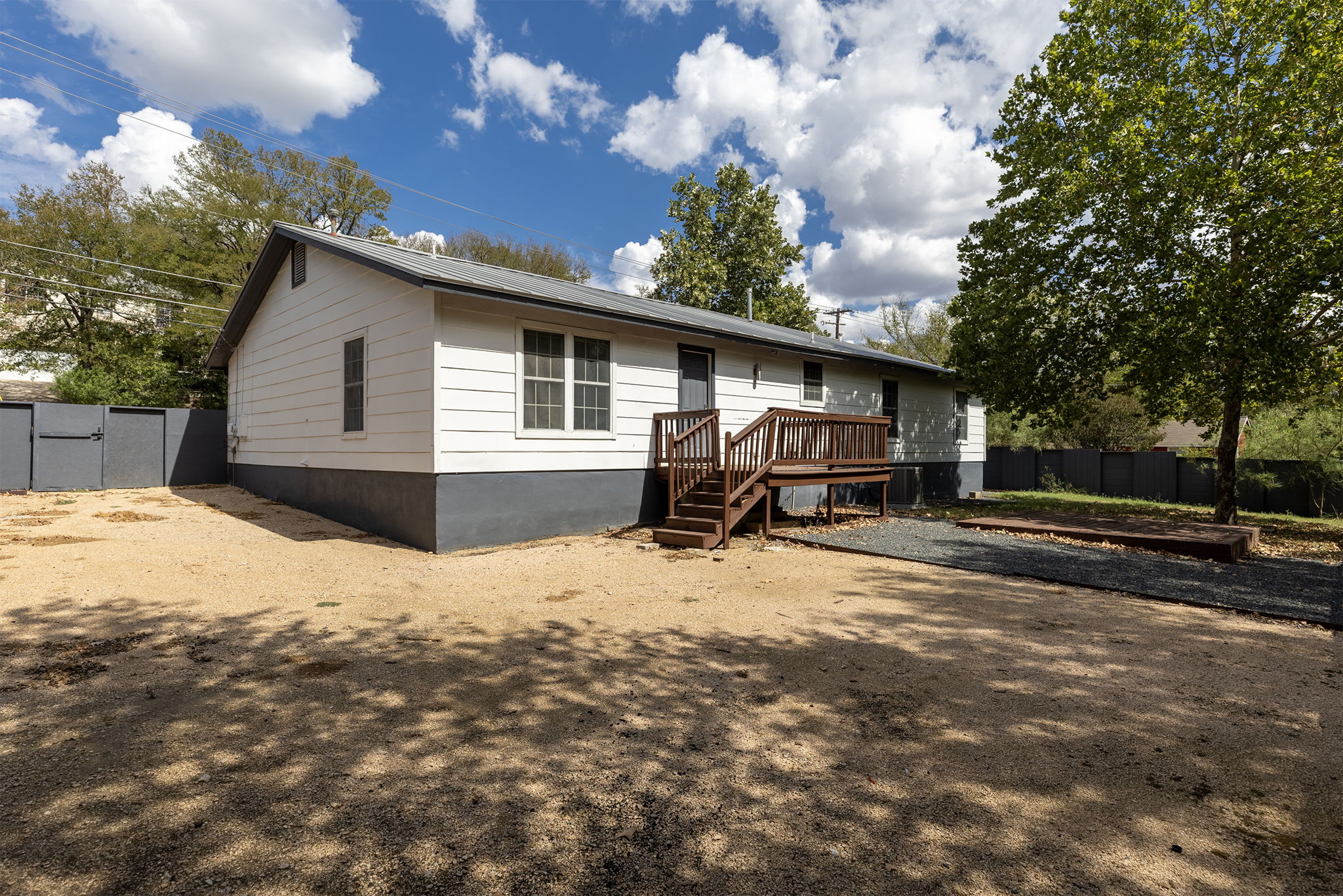 5307 Ledesma Road Austin, TX 78721 - Photo 28 of 36