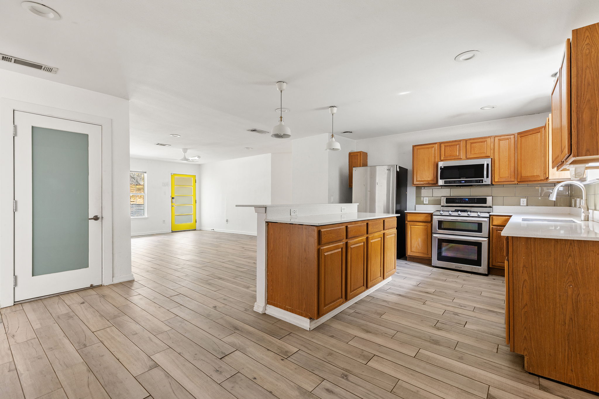 5307 Ledesma Road Austin, TX 78721 - Photo 8 of 36