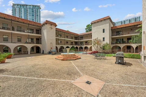 $349,900 | 505 West 7th Street, Unit 308, Austin, TX 78701