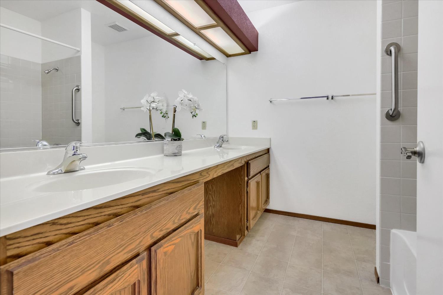 9478 Dunkerrin Way Elk Grove, CA 95758 - Photo 21 of 26