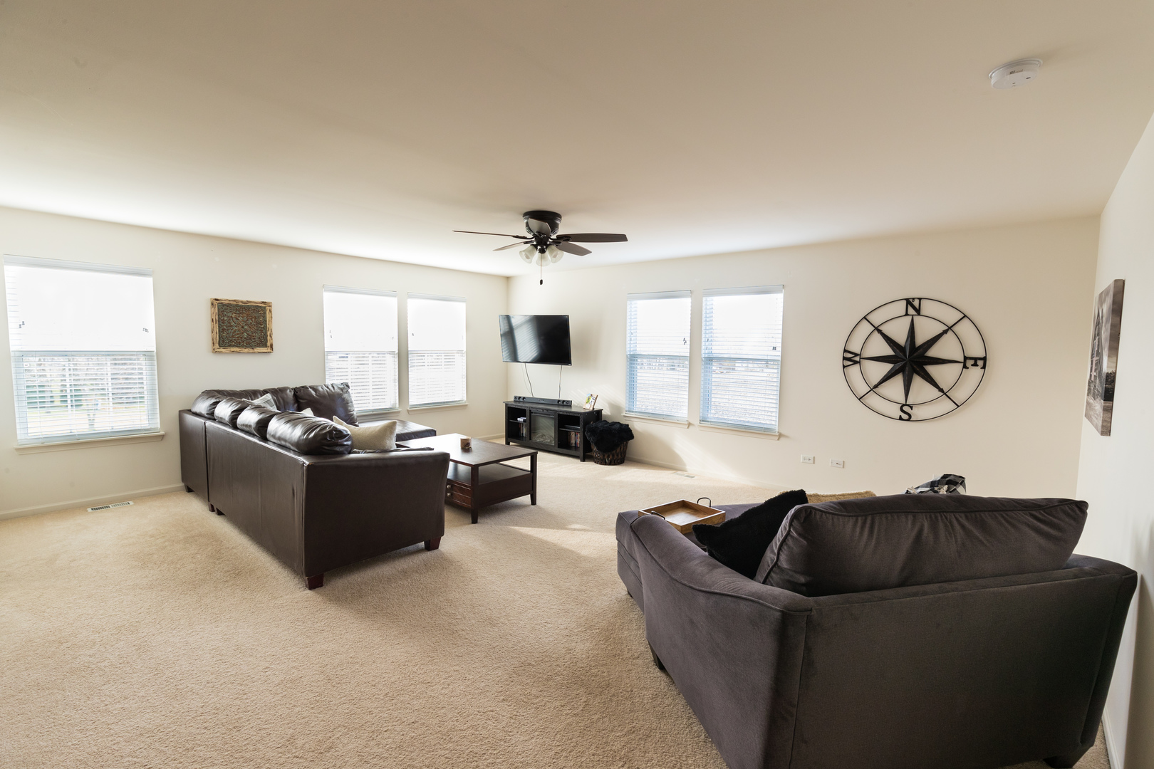 701 Hawthorn Lane Antioch, IL 60002 - Photo 12 of 24