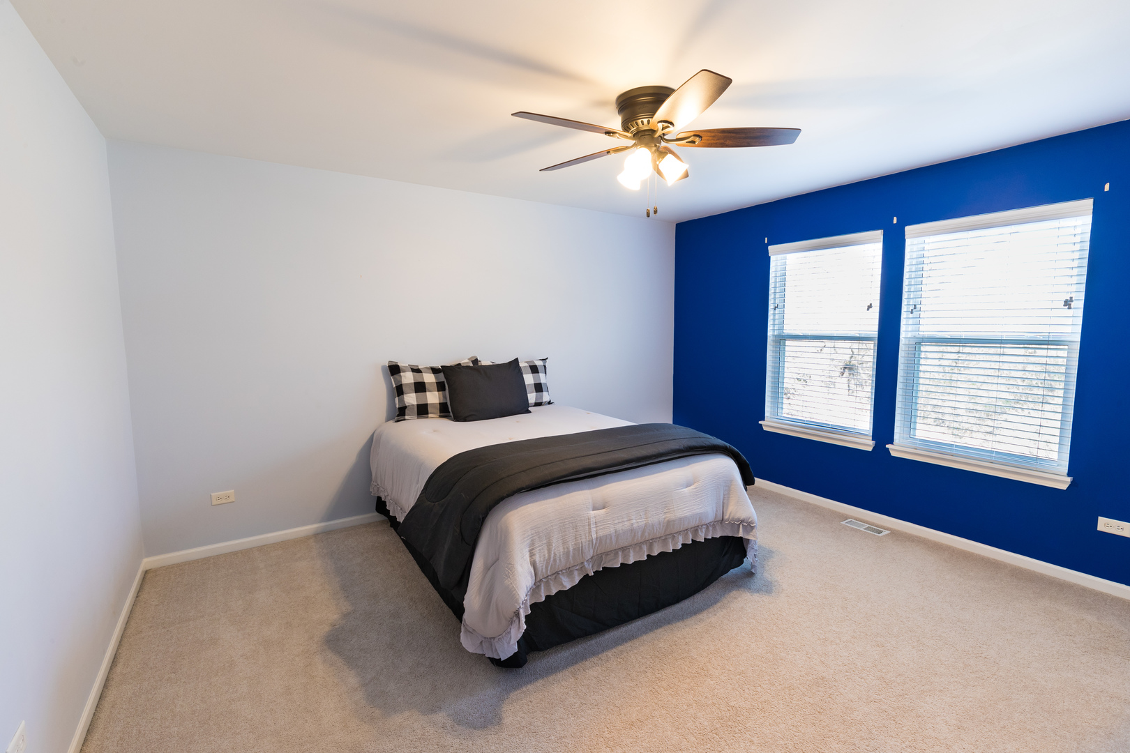 701 Hawthorn Lane Antioch, IL 60002 - Photo 18 of 24