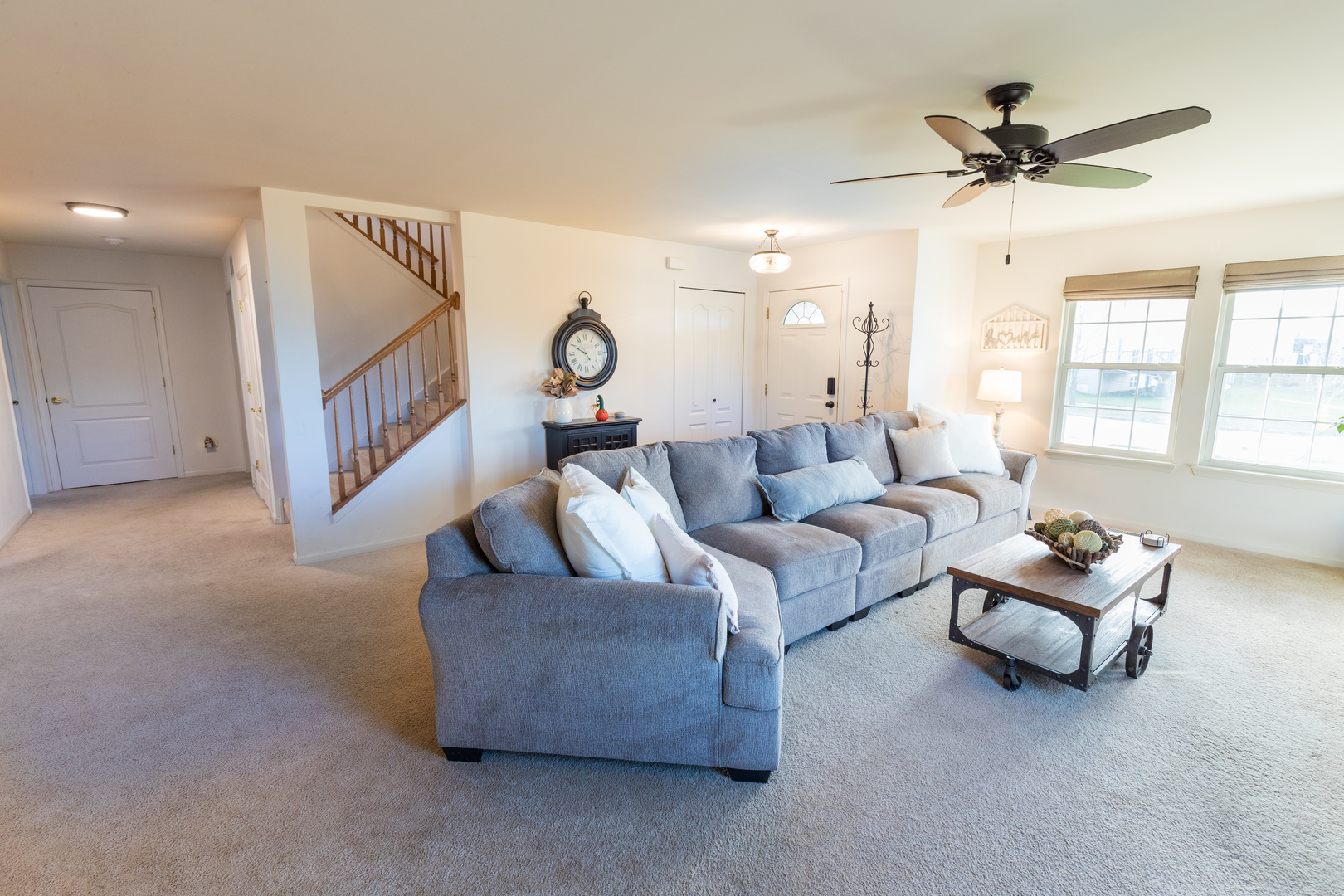 701 Hawthorn Lane Antioch, IL 60002 - Photo 4 of 24