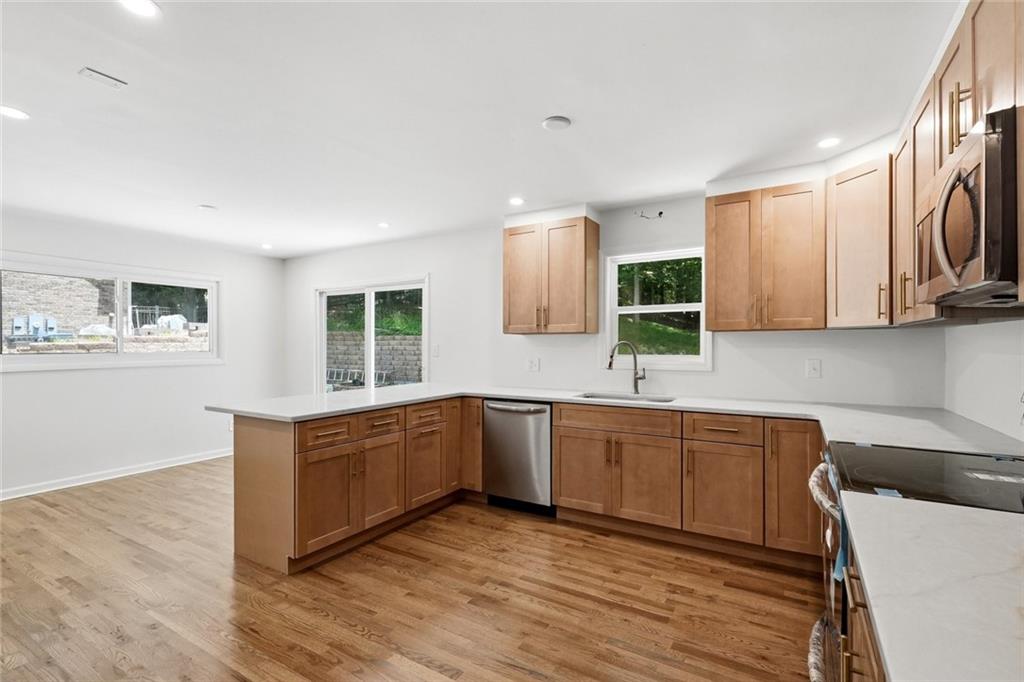 9210 Martin Road Roswell, GA 30076 - Photo 9 of 52