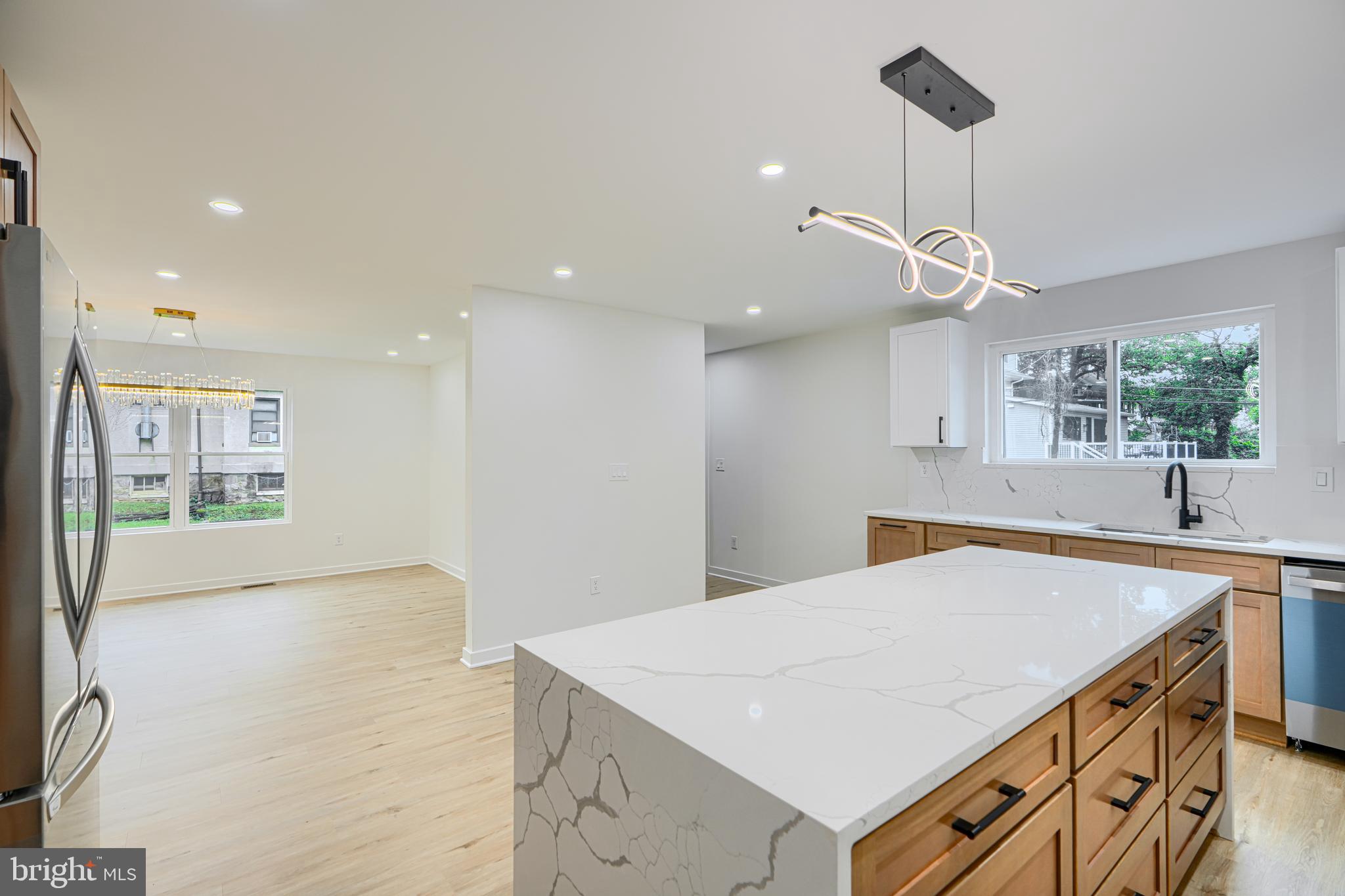 3410 Pinkney Road Baltimore, MD 21215 - Photo 6 of 55