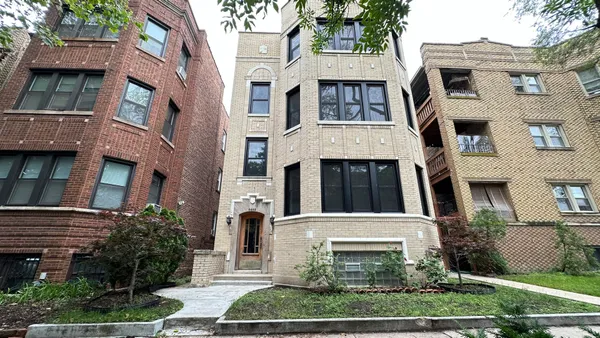 $2,100 | 5405 North Campbell Avenue, Unit G, Chicago, IL 60625