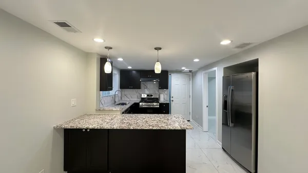$2,100 | 5405 North Campbell Avenue, Unit G, Chicago, IL 60625