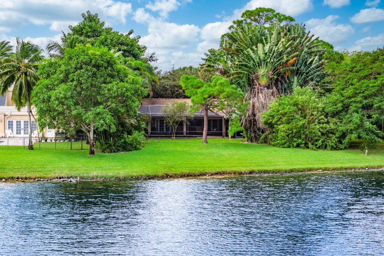 7276 Encina Lane Boca Raton, FL 33433 - Photo 3 of 34 Lake