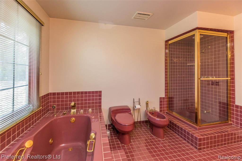 34015 Lyncroft Street Farmington Hills, MI 48331 - Photo 19 of 34