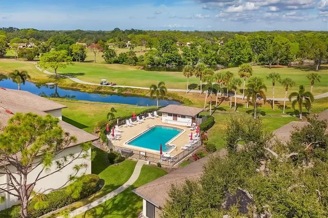 $1,950 | 4580 Longwater Chase, Unit 61, Sarasota, FL 34235