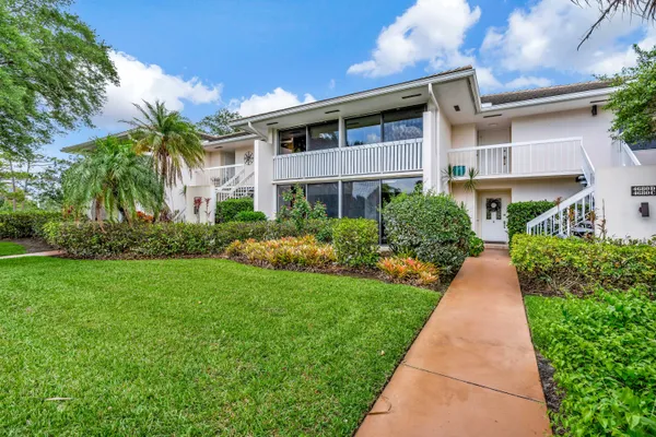 $179,000 | 4680 Southwest Parkgate Boulevard, Unit C, Palm City, FL 34990