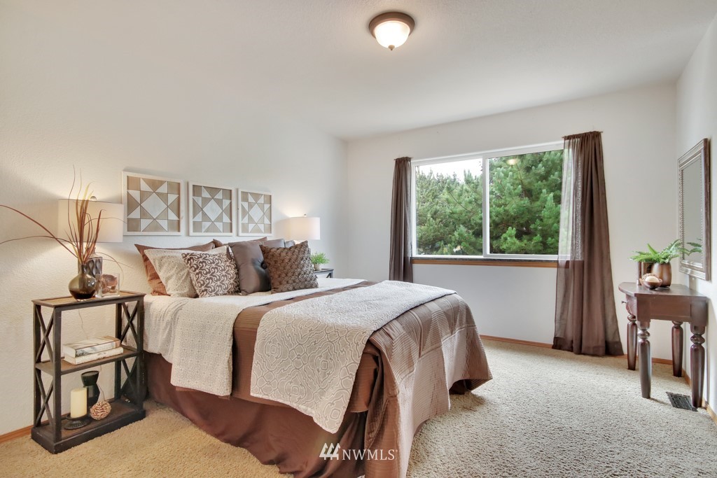 18411 Paulson Street Southwest Rochester, WA 98579 - Photo 12 of 23