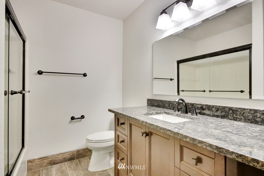 18411 Paulson Street Southwest Rochester, WA 98579 - Photo 16 of 23