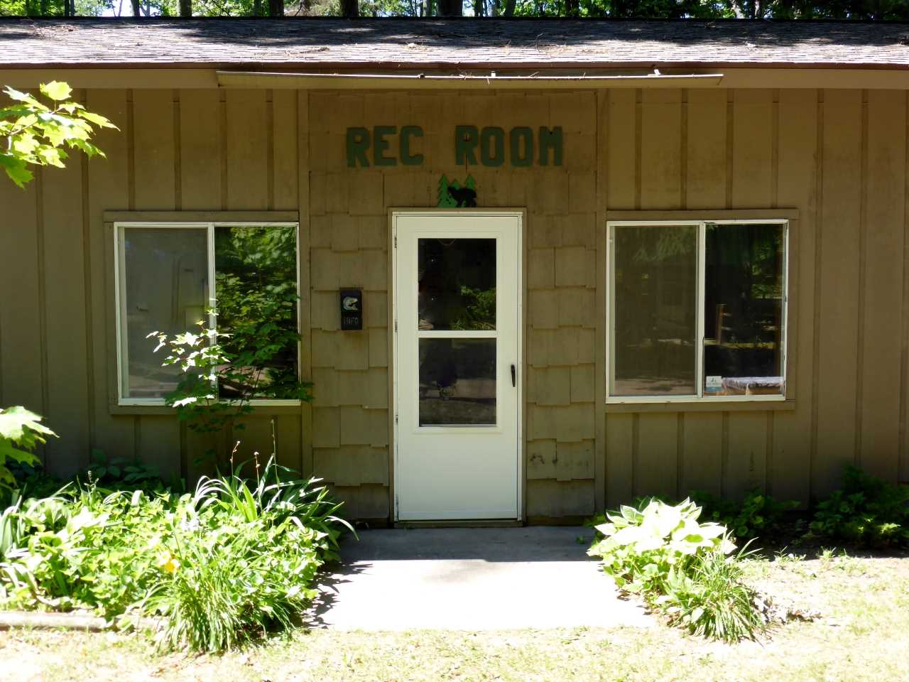 8473 Deadstream Road Honor, MI 49640 - Photo 23 of 25 1820227-22.JPG