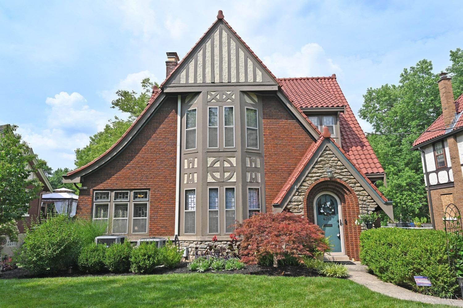 4310 Ridgeview Avenue Cincinnati, OH 45238 - Photo 2 of 40 Gallery Image 2