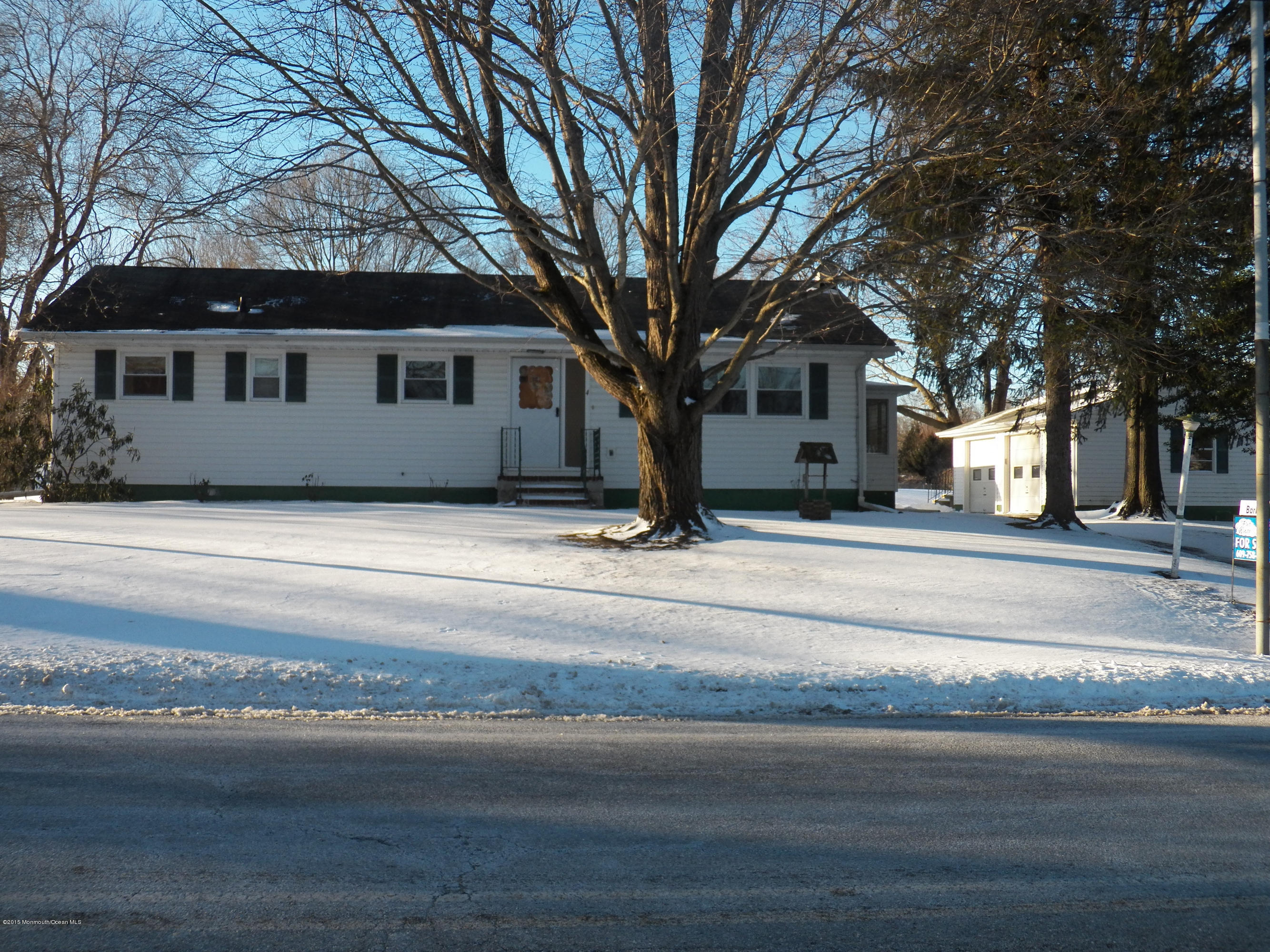 4 Hockamick Road Cookstown, NJ 08511 - Photo 1 of 2 4 hockamick