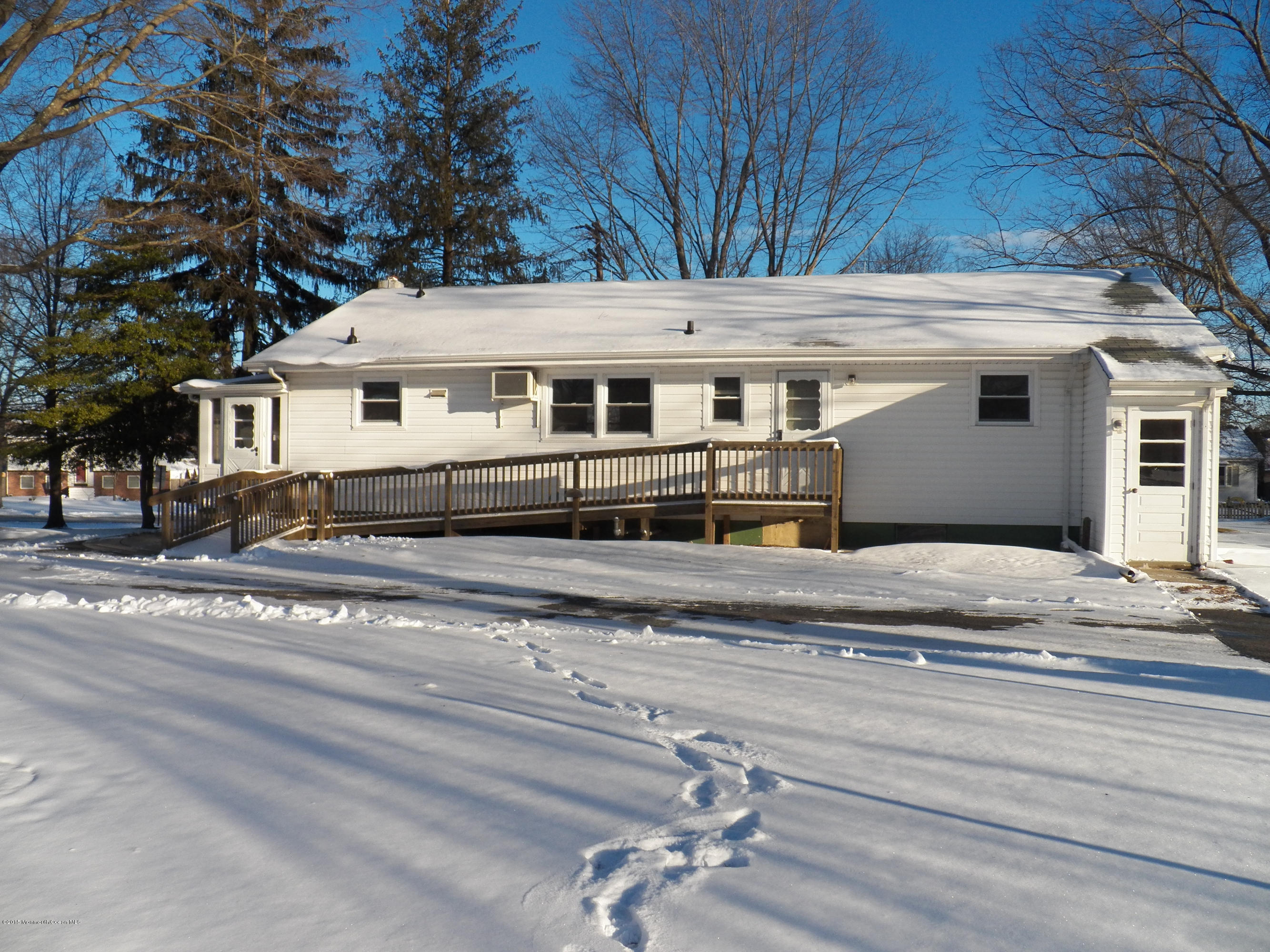 4 Hockamick Road Cookstown, NJ 08511 - Photo 2 of 2 4 hockamick back