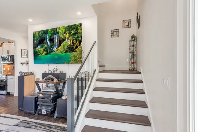 a view of an entryway with garden