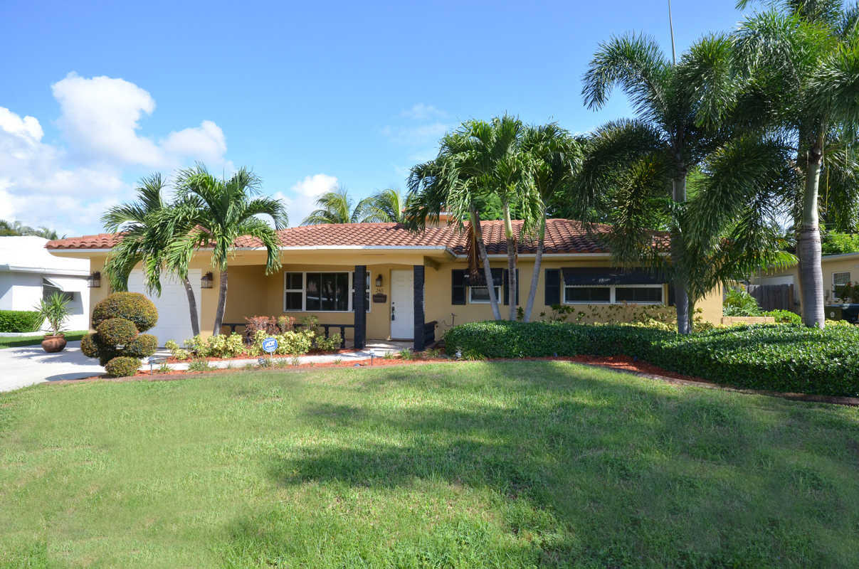 343 Northeast 30th Street Boca Raton, FL 33431 - Photo 1 of 27 FRONT