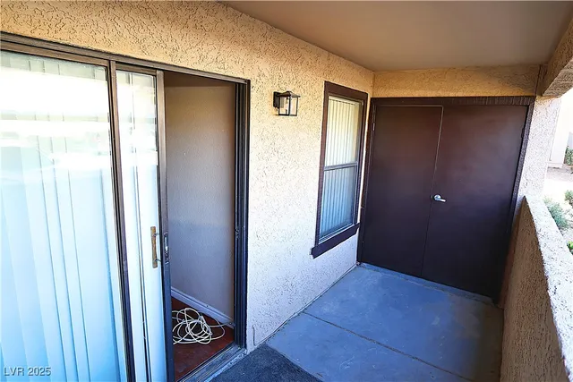 $157,500 | 2451 North Rainbow Boulevard, Unit 1020, Las Vegas, NV 89108