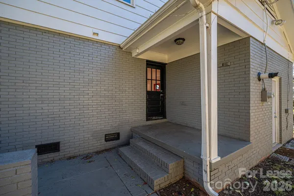 $2,250 | 7028 Mapleridge Drive, Charlotte, NC 28210