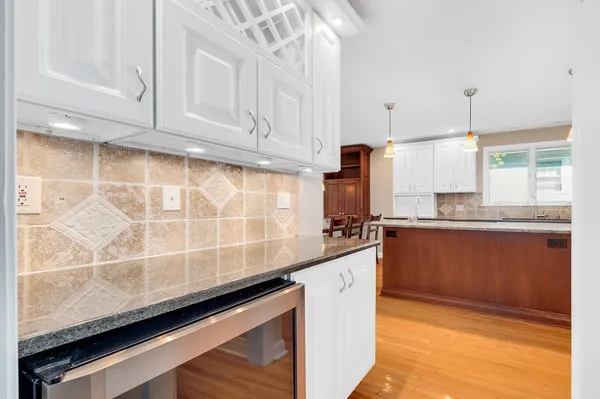 $6,500 | 4 North Vine Street, Hinsdale, IL 60521